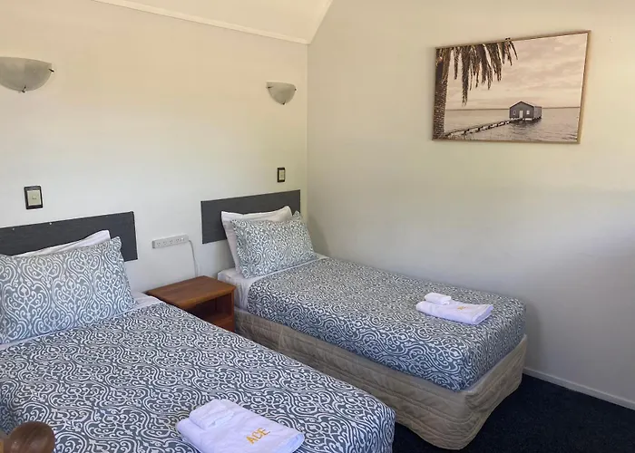 Ace Motor Lodge